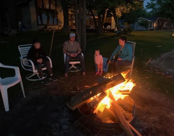 Cozy Home Lake Huron With Loft 2 Bedroom 1 Bathroom Au Gres Exterior foto